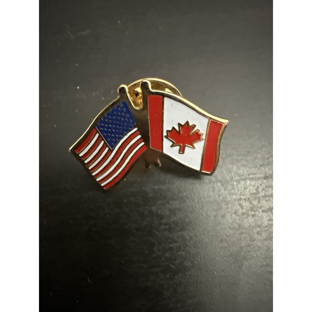 Vintage 1980s USA Canada Collector Souvenir Pins American Friendship Unity